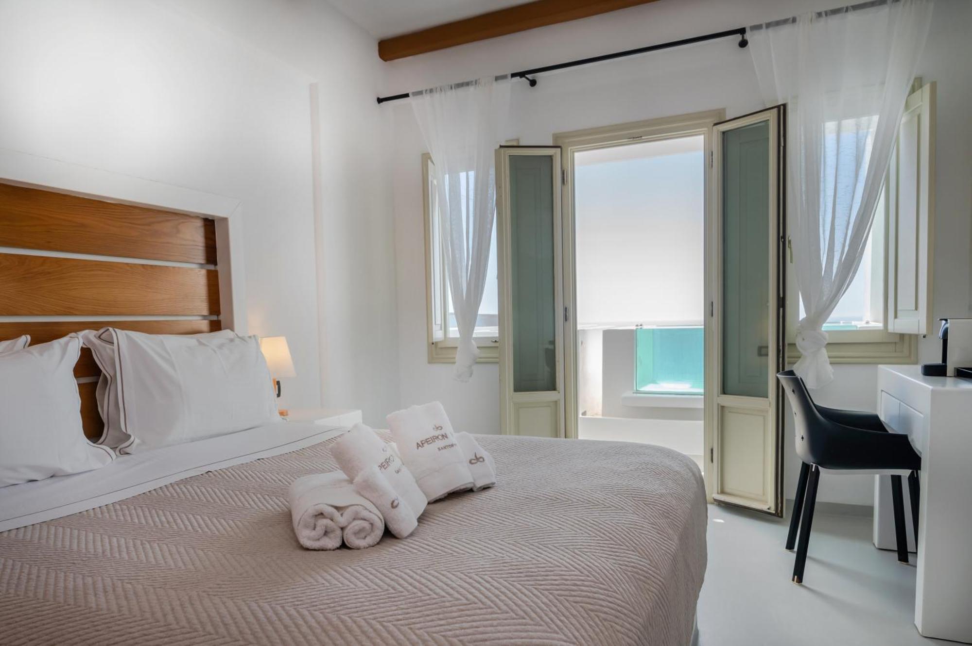 Apeiron Blue Santorini - Sustainable Adults Only 14 Plus Fira  Exteriér fotografie