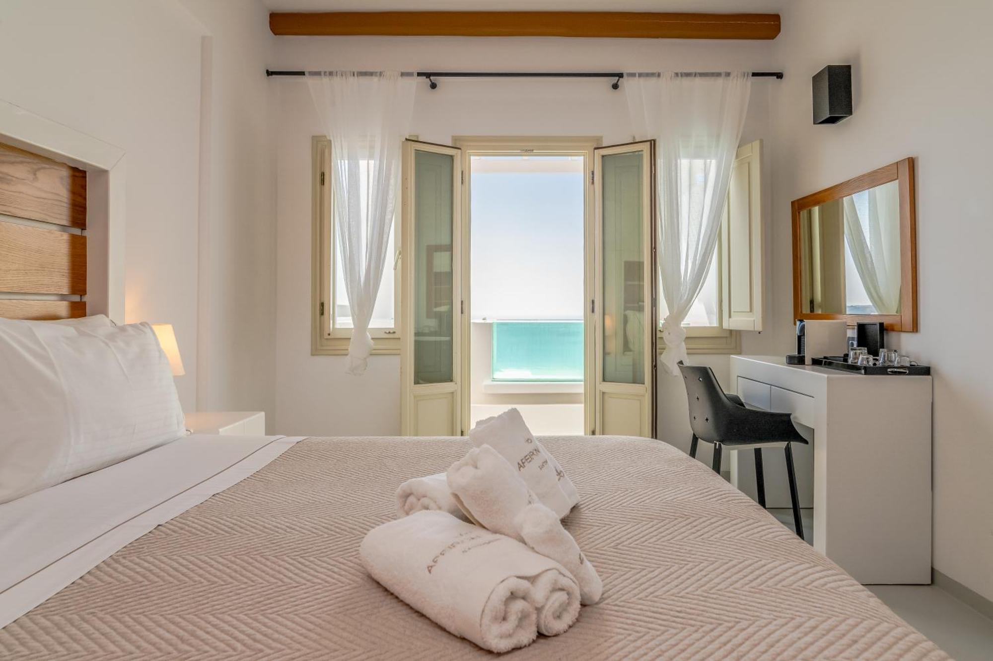 Apeiron Blue Santorini - Sustainable Adults Only 14 Plus Fira  Pokoj fotografie